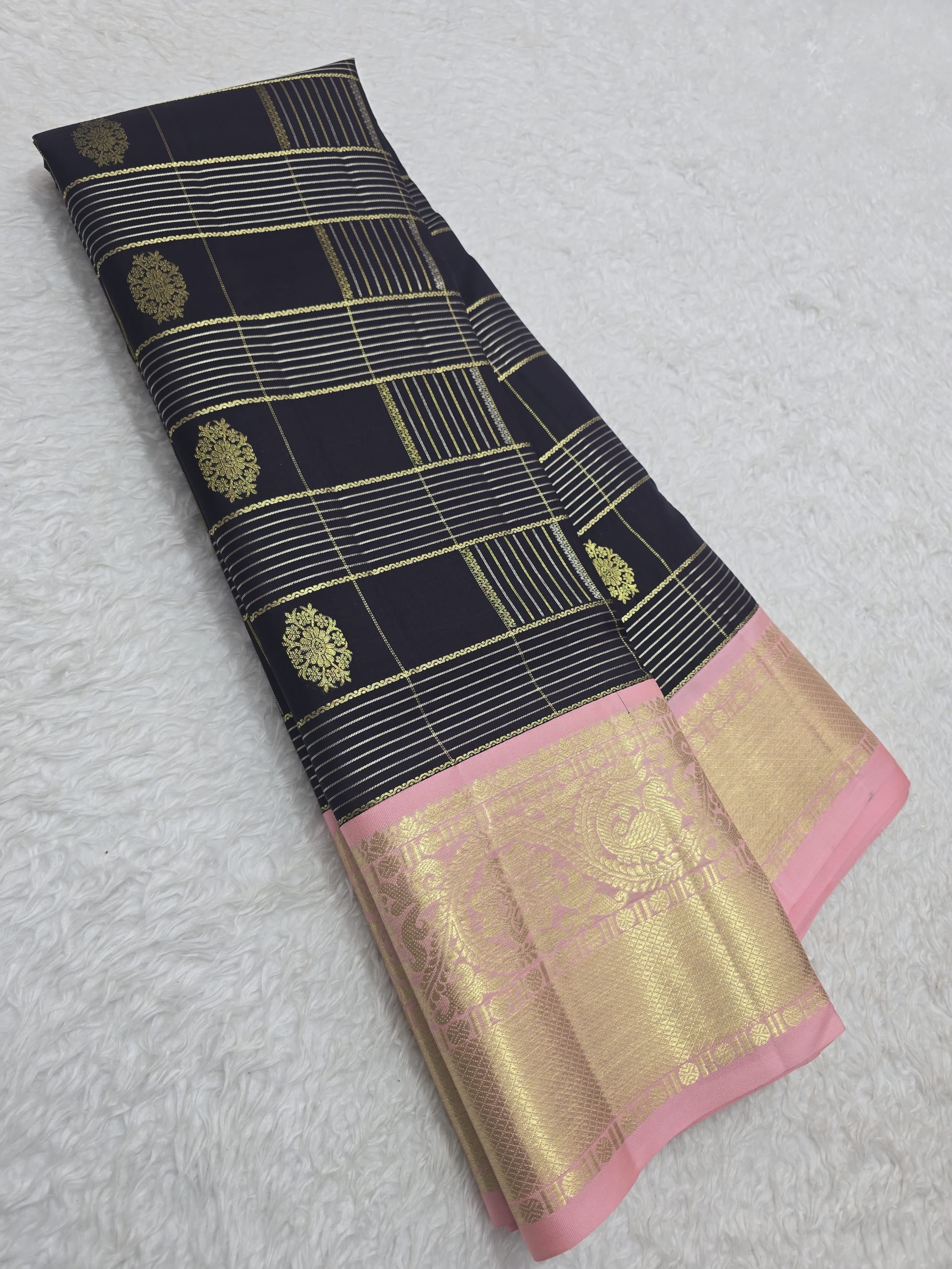 Handloom Navy Blue And Peach Silk Saree — view 2