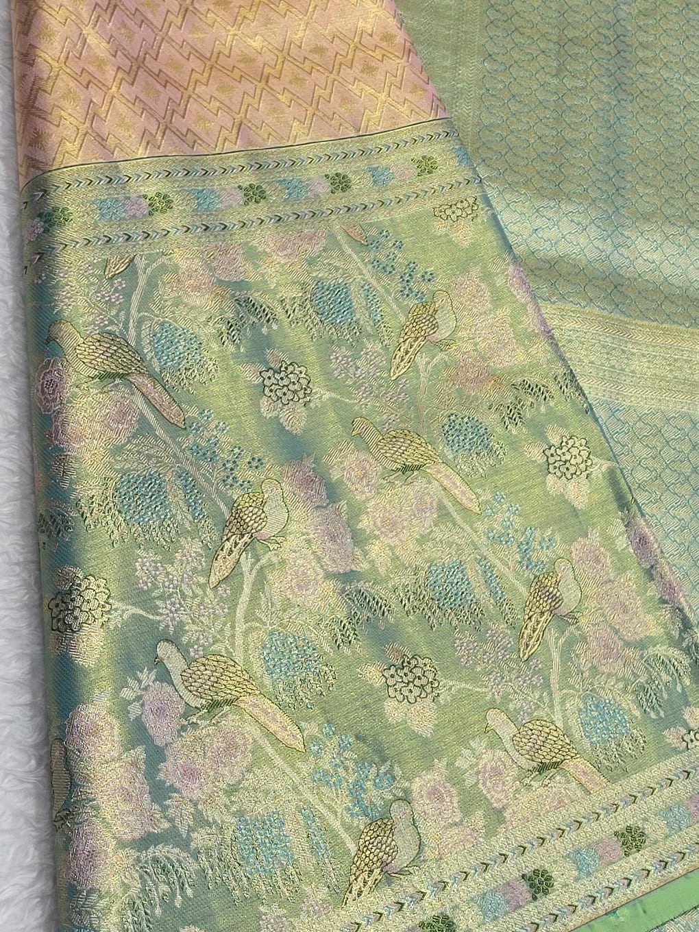 Handloom Peach Pink Silk Saree — view 5