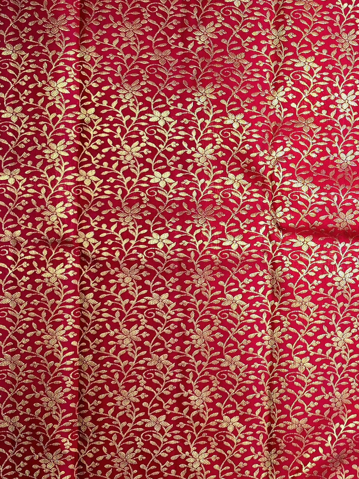 Handloom Chilli Red Silk Saree — view 6
