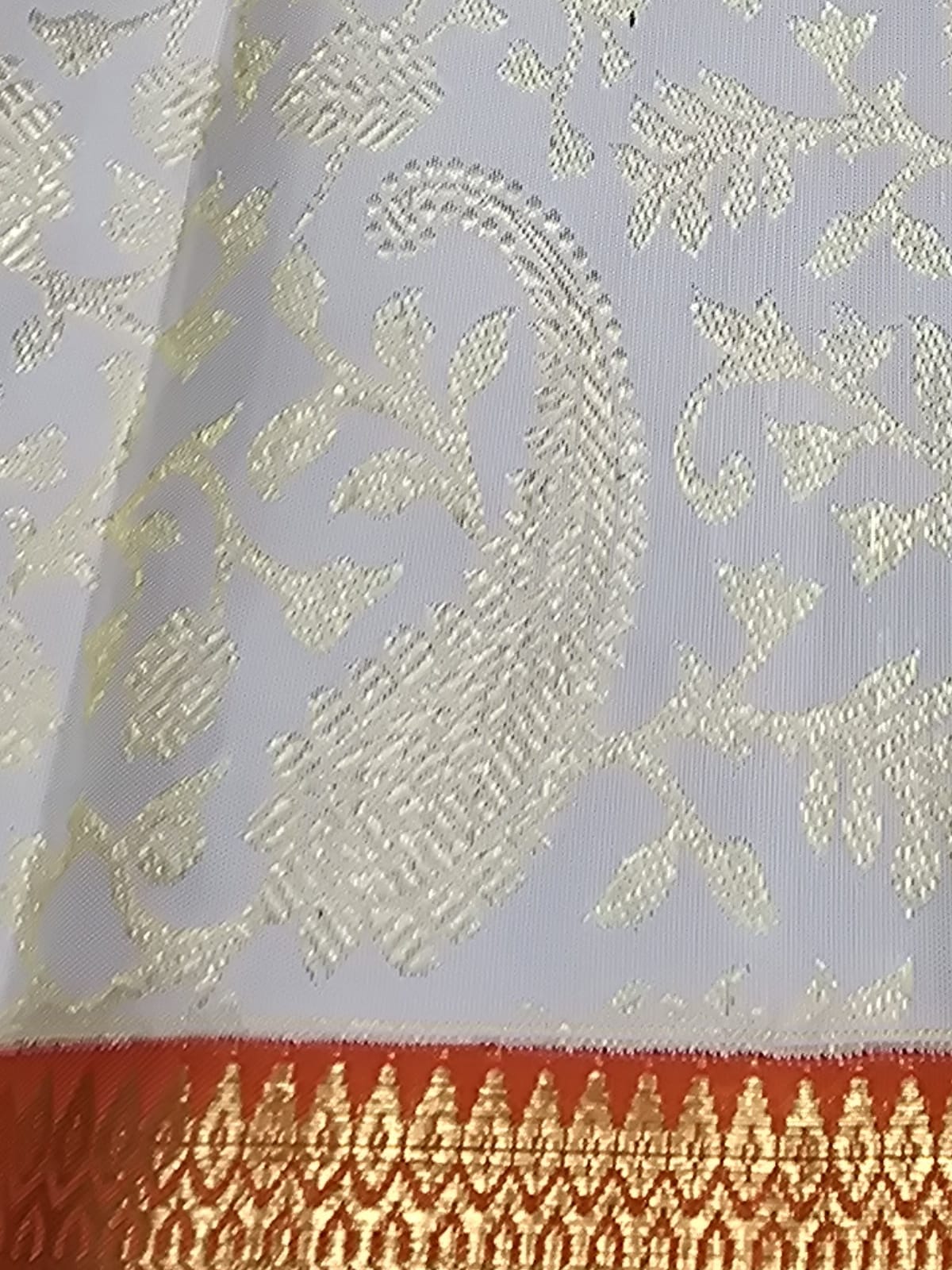 Handloom Half White Silk Saree — view 5