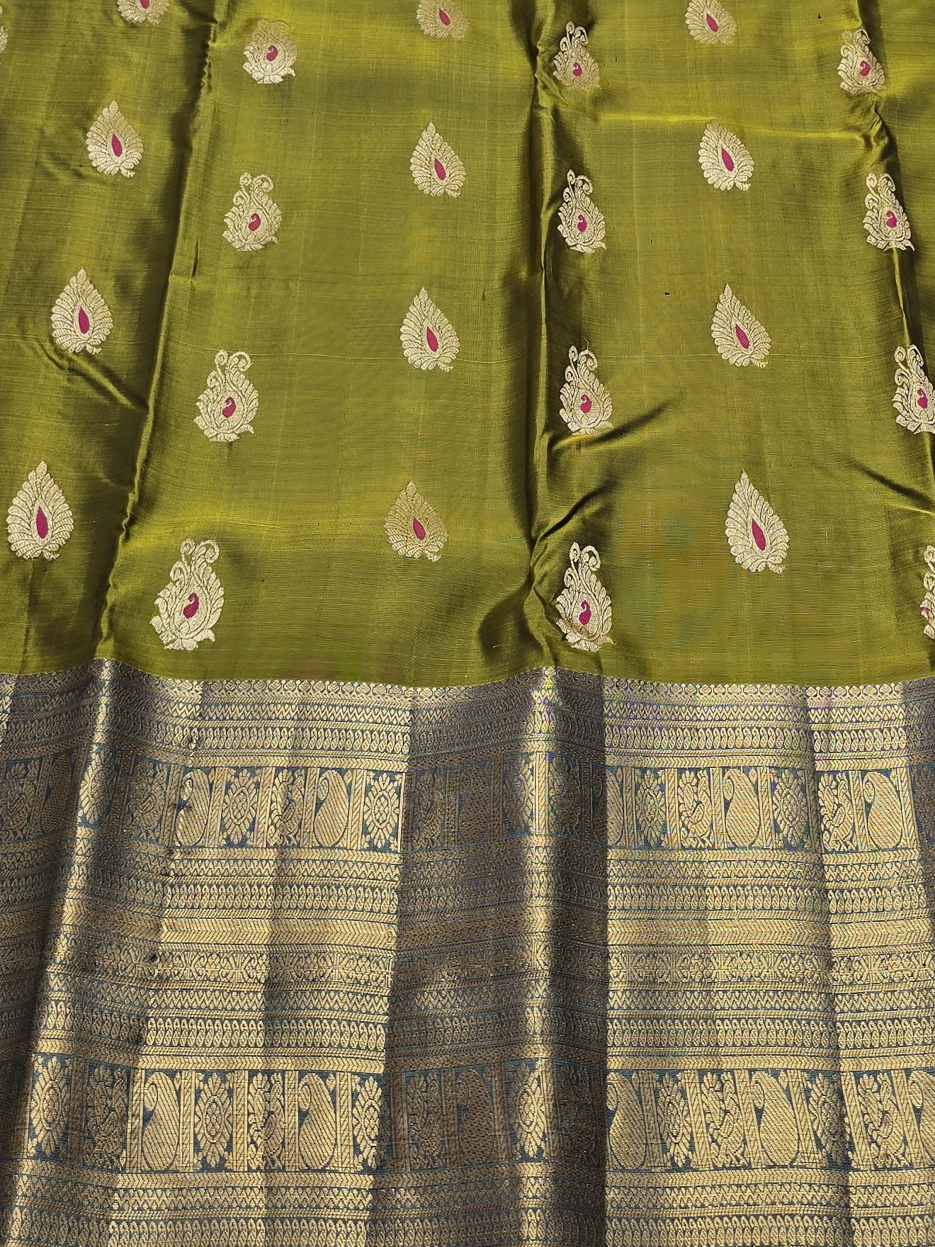 Handloom Olive Green Silk Saree — view 3