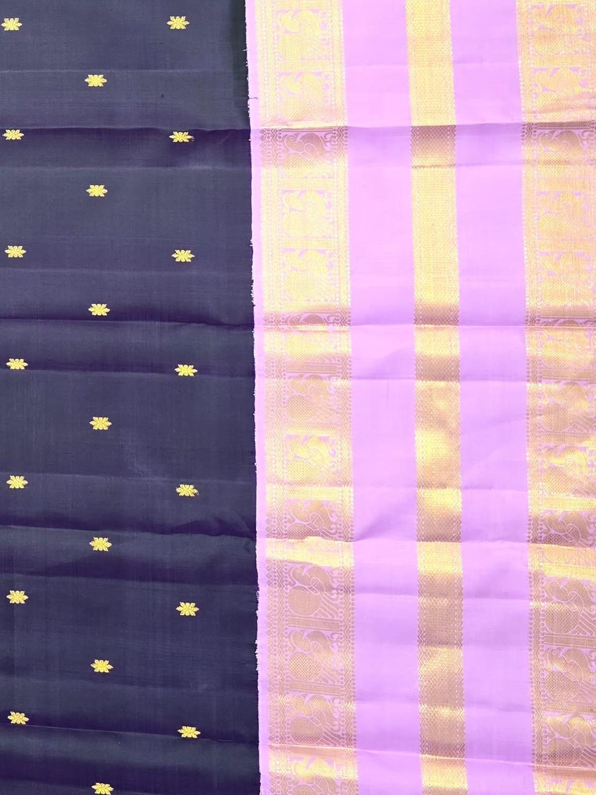 Handloom Light Lavender Silk Saree — view 3