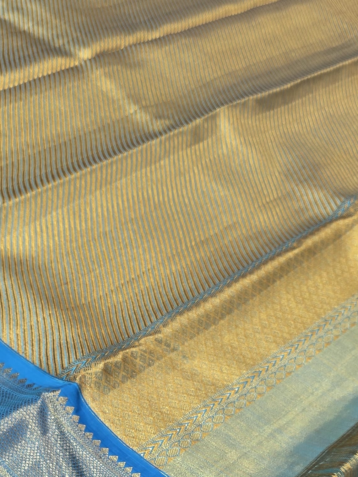 Handloom Sky Blue And Silver Silk Saree — view 3