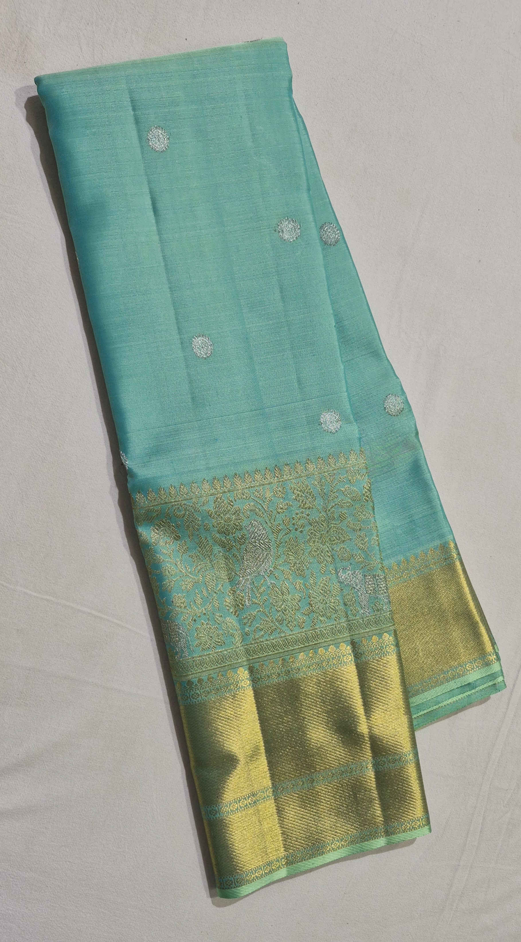 Handloom Rama Green Silk Saree — view 2