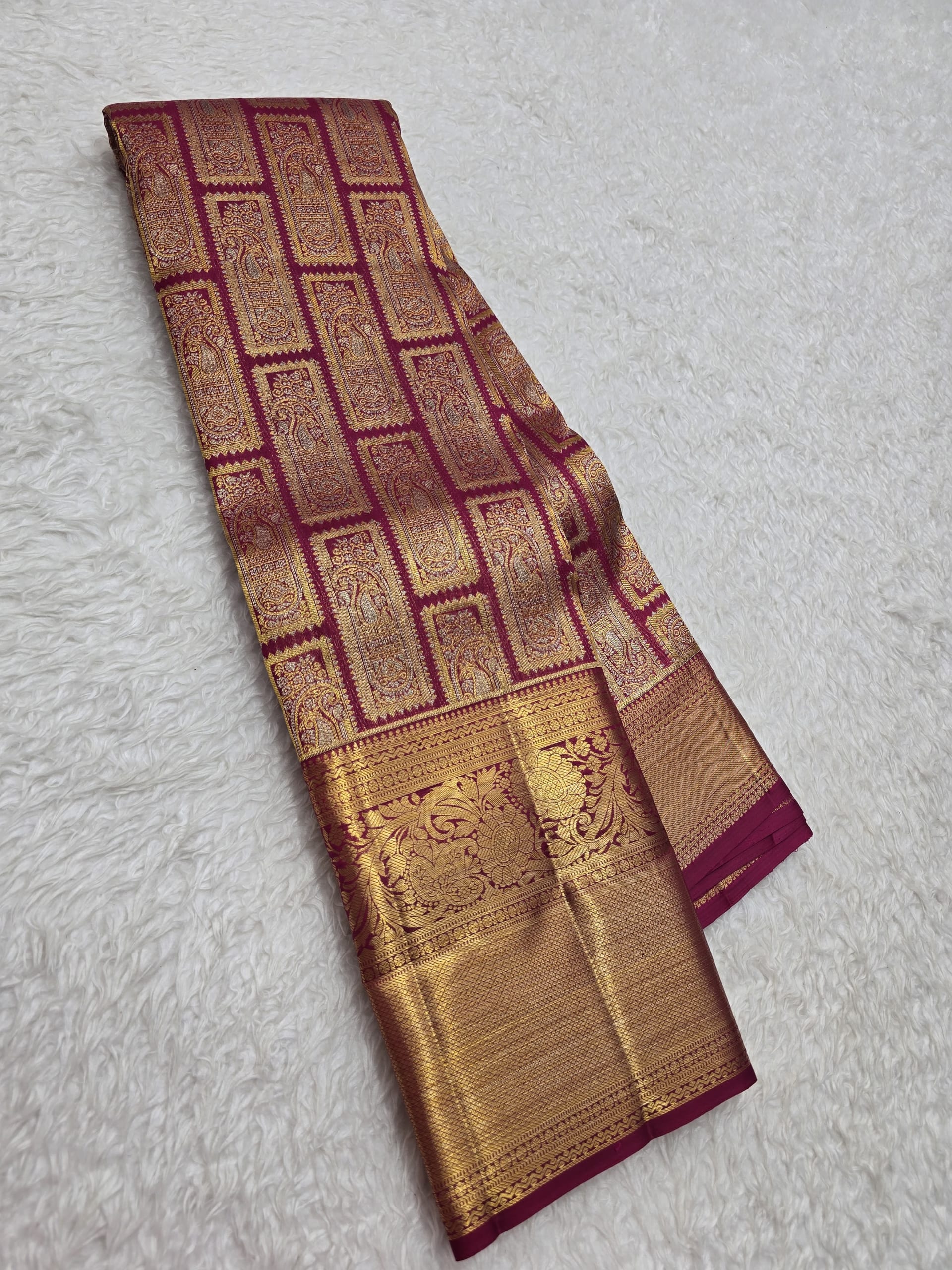Handloom Maroon Silk Saree — view 2