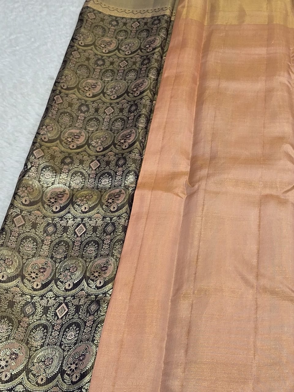 Handloom Darkish Grape Silk Saree — view 5
