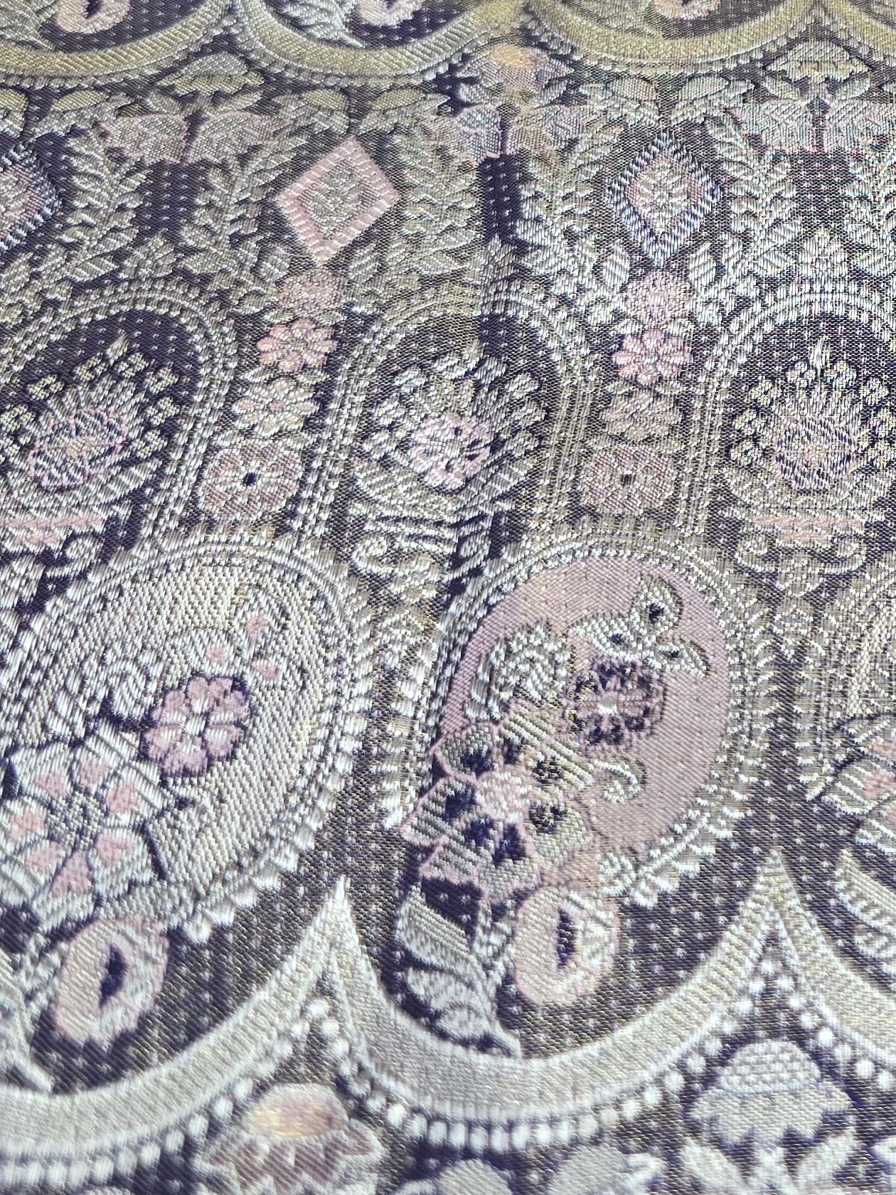 Handloom Darkish Grape Silk Saree — view 6