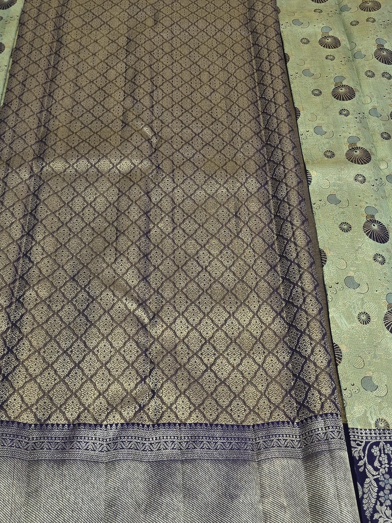 Handloom Pista Green Silk Saree — view 5