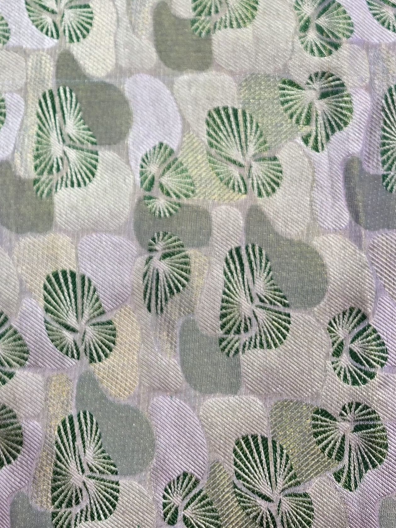 Handloom White Peach With Dark Green Silk Saree — view 6
