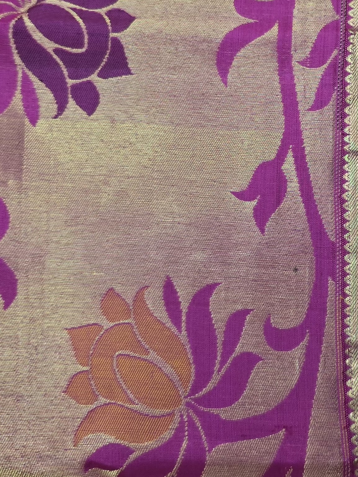 Handloom Pink Silk Saree — view 5